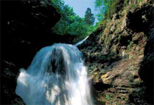 Arzino torrent waterfalls 